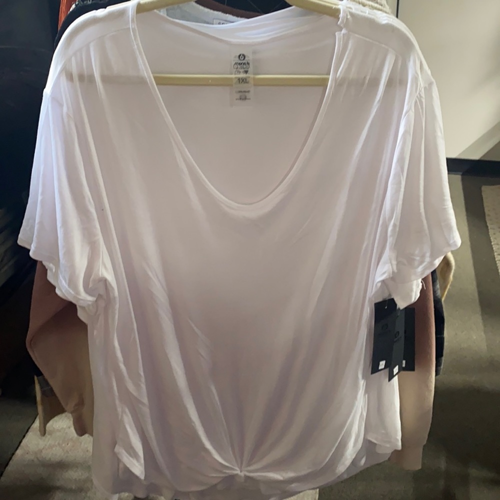 MONO B tee - Picture 1 of 2